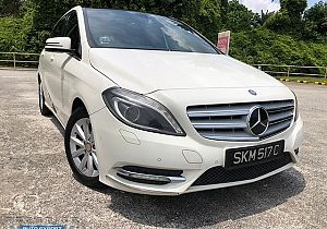 Mercedes Benz B200 HID 2WD Sunroof 2013 LED REVCAM